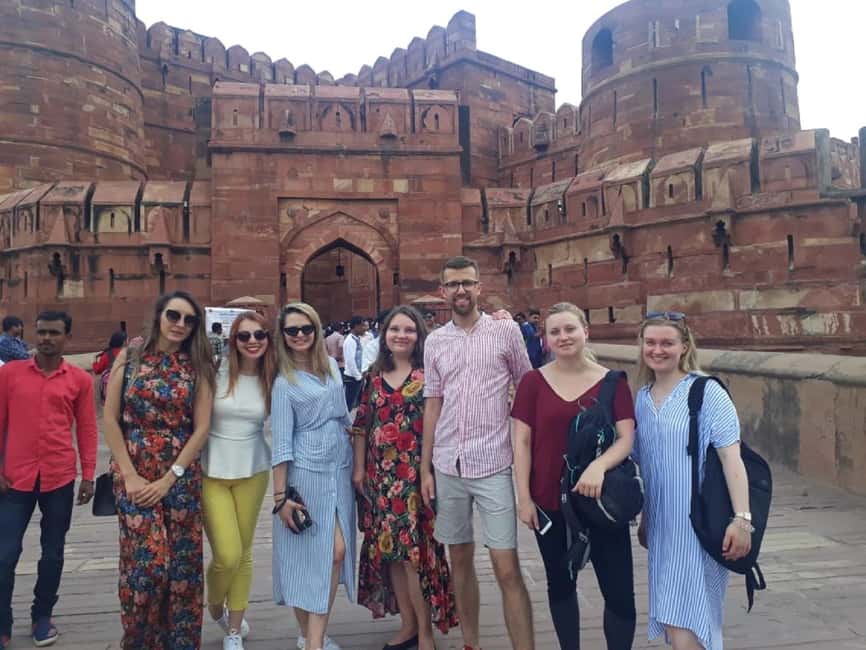 Luxury train tour from Delhi to Agra - Lunch and Mughlai food in Agra