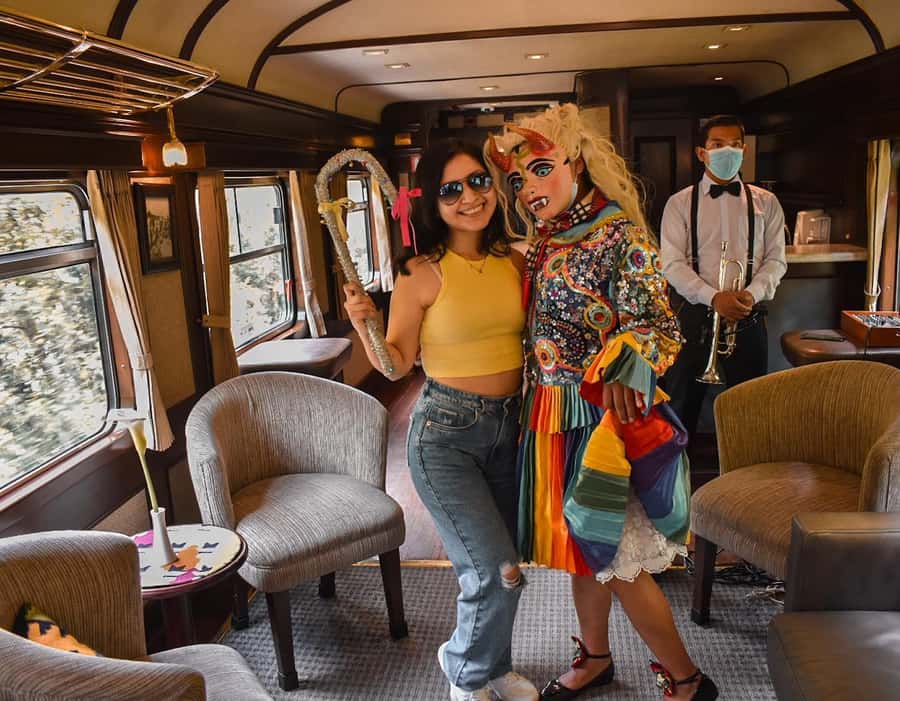 Machu Picchu: 1-day tour by Vistadome Observatory train - The 105-minute Vistadome Observatory train