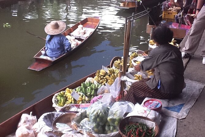 Maeklong & Damnoen Saduak Markets: Railway & Floating Market Tour - Is $47.11 fair for what you receive?