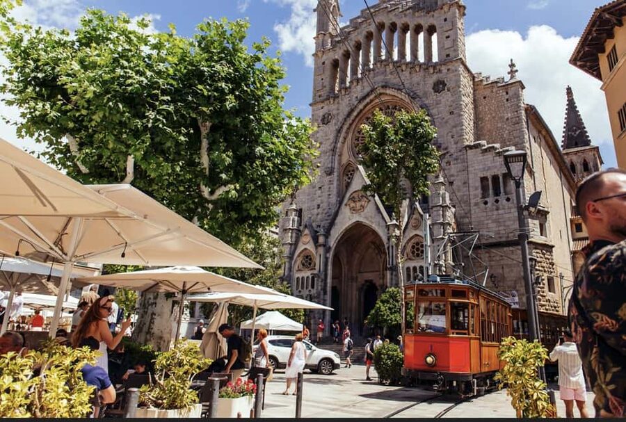 Mallorca: Exclusive Soller Train and Tram Half-Day Tour - Why this train trip works so well
