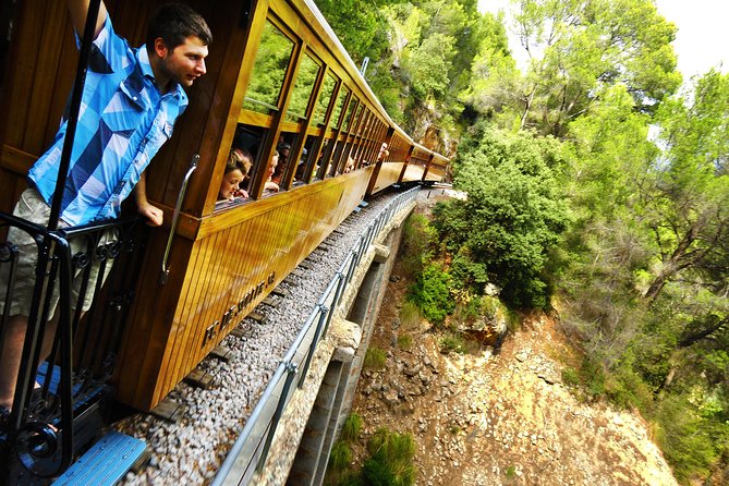 Mallorca in One Day Sightseeing Tour with Boat Ride and Vintage Train - The famous road down to Sa Calobra