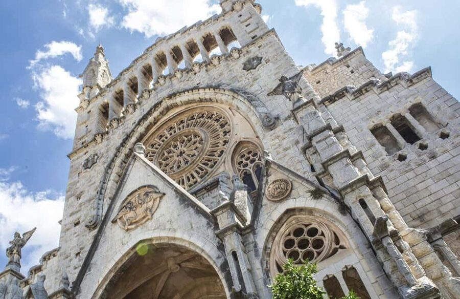 Mallorca Island Tour with Boat, Train, Tram and Bus - Who will enjoy this day most?
