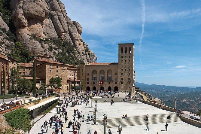 Marvellous Montserrat Private Day Tour : Train & Cable-car tickets Included - Why Montserrat makes a strong escape from Barcelona