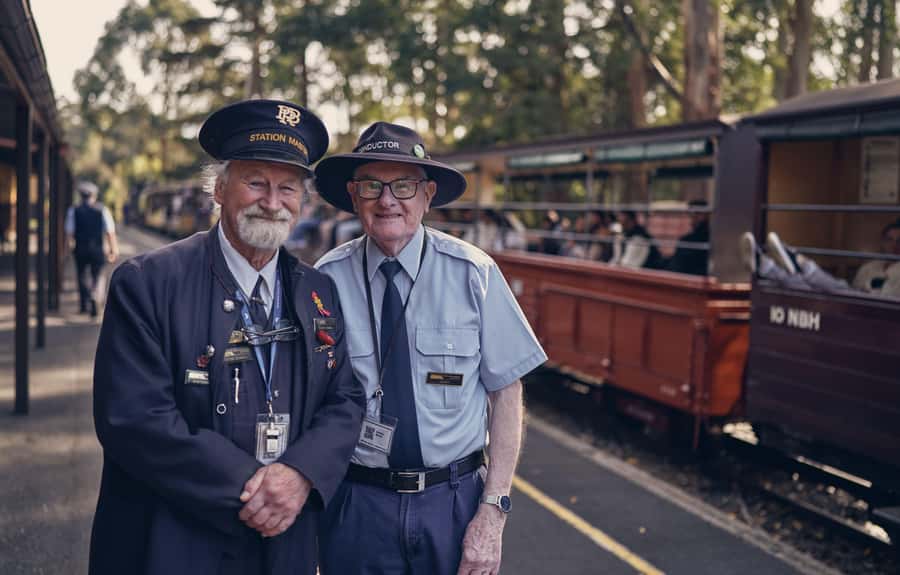 Melbourne: Puffing Billy Railway & Rainforest Tour - Leaving Melbourne for the Dandenong Ranges