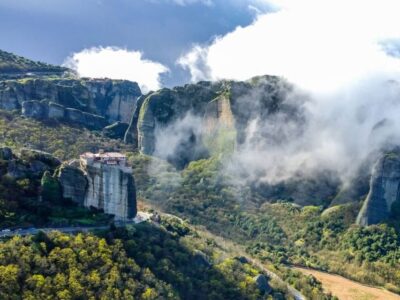 Meteora: 2-Days Train Tour from Thessaloniki – Local Agency