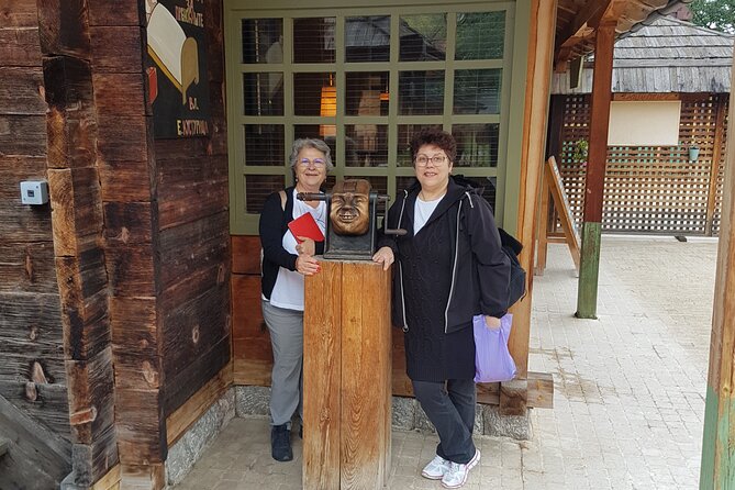Mokra Gora toure with a Šargan 8 train ride - Lunch beside the Drina River House
