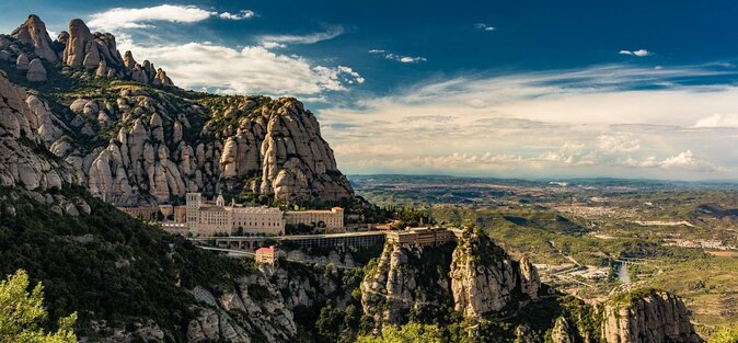 Montserrat: Cog-Wheel, Basilica, Black Madonna & Licor Tasting - What makes this Montserrat trip worthwhile