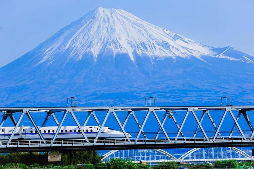 Mount Fuji & Hakone Private Tour with Bullet Train Return - Kitaguchi-hongu Fuji Sengen Shrine