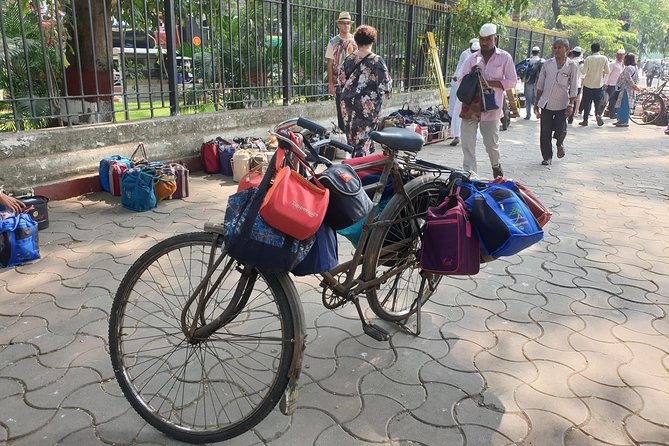 Mumbai City + Dabbawala aka Lunchbox + Train Ride Tour - The Unfeigned Mumbai. - Mumbai in five hours: who this tour suits