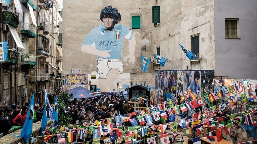 Naples from Rome - 1Day: High Speed Train & Hop On Hop Off - Who will enjoy this day trip most