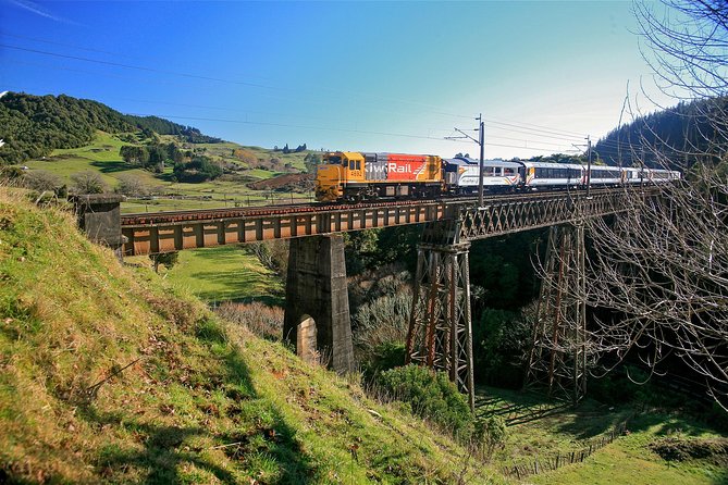 Northern Explorer Train Journey from Wellington to Auckland - Hamilton and the quieter final hours