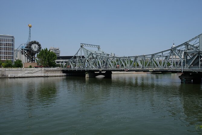 One day tour to downtown Tianjin from Beijing by high speed train - The train ride and your first look at Tianjin