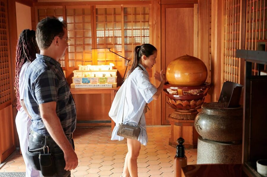 Osaka: Private Samurai Experience - Train with Sword Master - A temple visit with cultural depth