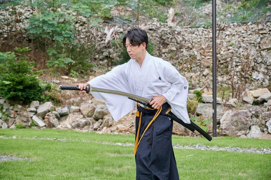 Osaka: Private Samurai Experience - Train with Sword Master - Tatsuya Watanabe’s path to swordsmanship