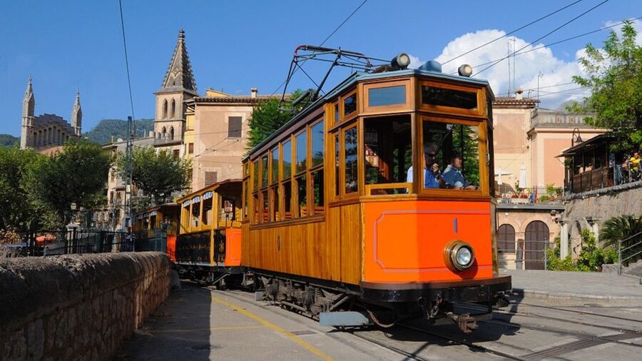 Palma: Tramuntana Full-Day Tour with Sóller Train and Lunch - Sóller’s orange country and Modernist details