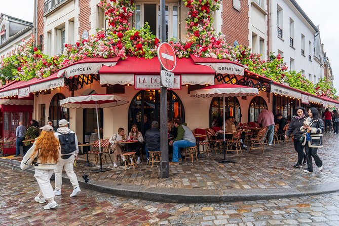 Paris Explorer Rail Tour from London with Paris Sightseeing Bus - The Louvre and the Right Bank