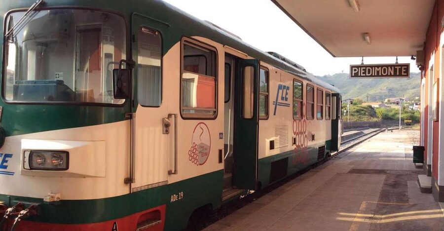Piedimonte Etneo: Etna Wine Train Tour & Sicily Wine tasting - The 9:18 Circumetnea ride toward Randazzo