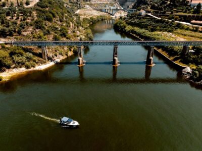 Douro Valley Full-Day Boat, Train, and Lunch Tour