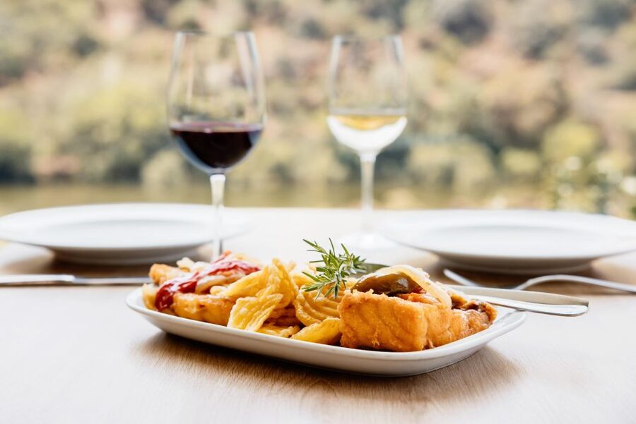 Porto: Douro Valley Full-Day Boat, Train, and Lunch Tour - Who should choose this experience