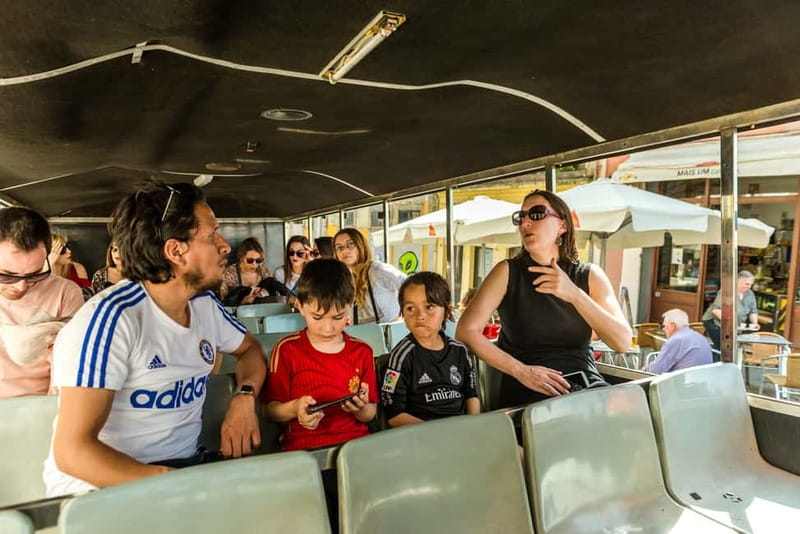 Porto: Magic Train Tour and Port Wine Cellar with Tastings - Two tastings, with the right expectations