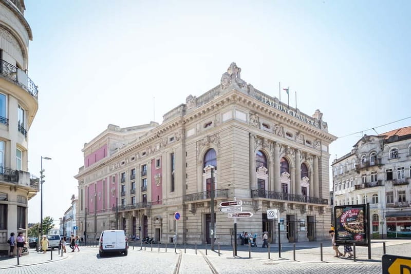 Porto: Magic Train Tour and Port Wine Cellar with Tastings - Comfort, timing, and practical limits