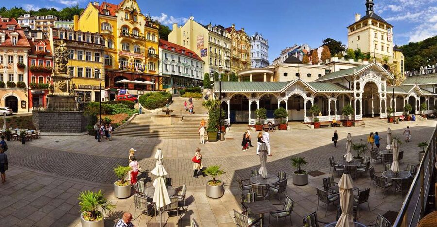 Prague: Karlovy Vary Day Trip with Watchtower and Funicular - Why Karlovy Vary is worth the long ride