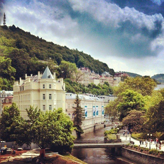 Prague: Karlovy Vary Day Trip with Watchtower and Funicular - A 45-minute introduction to Karlovy Vary