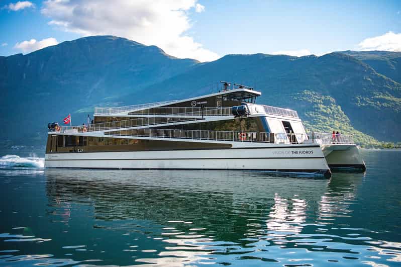 Private Day Tour- Flam Railway & Fjord Cruise From Bergen - Cruising the Nærøyfjord for two hours