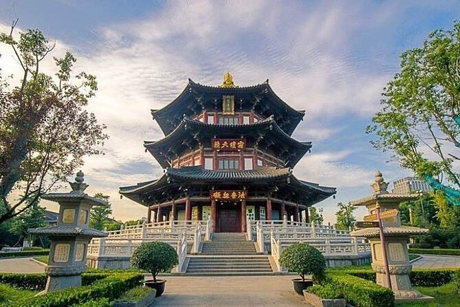 Private Day Tour: Suzhou Incredible Highlights from Shanghai by Car or Train - The Master-of-Nets Garden in 90 minutes