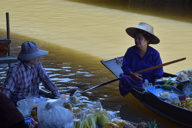 Private Excursion to Maeklong Railway and Floating Markets - A long-tail boat through Damnoen Saduak’s canals