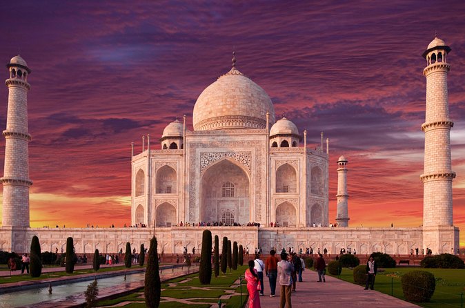 Private Full-Day Agra and Taj Mahal Tour by High-Speed Train with Meals - What the private format really adds