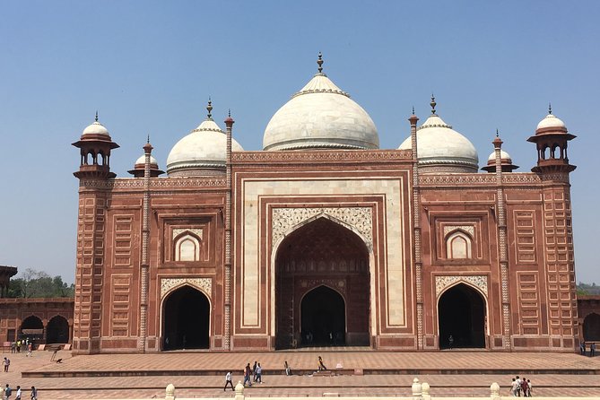 Private Full Day Taj Mahal Tour From Delhi by High Speed Gatiman Express Train - Lunch, the Baby Taj, and a Possible Shopping Detour