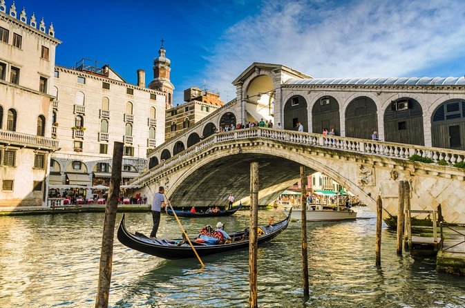 Private Full Day Tour from Milan to Venice with local tour guide and fast train - Key points to know before booking