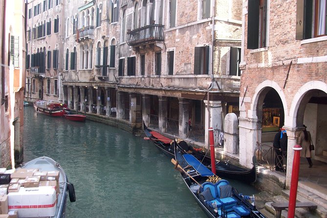 Private Full Day Tour from Milan to Venice with local tour guide and fast train - The Constitution Bridge and Santa Lucia area