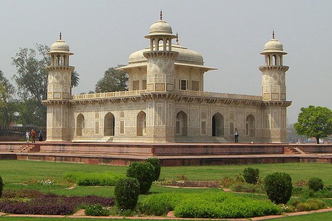 Private One Day Taj Mahal Tour by Gatimaan Express Train - Returning to Delhi after a long day