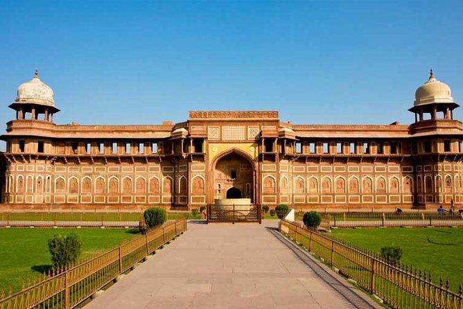 Private Taj Mahal Tour from Delhi by Super-Fast Train - Lunch and the Baby Taj at 1:00 p.m.