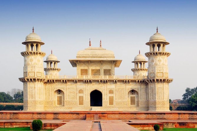 Private Taj Mahal Tour from Delhi by Super-Fast Train - What the $85 price really covers