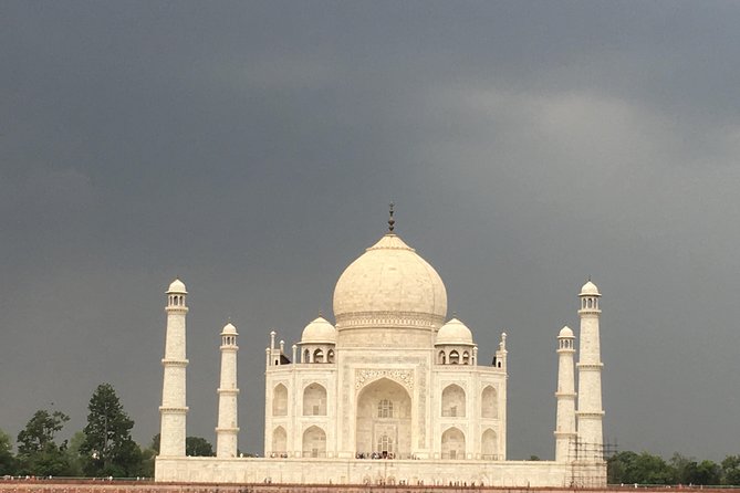 Private Tajmahal Day Tour From New Delhi By Gatiman Express Train - Your private car and group size