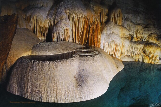 Private Tour Kalavrita, Cave lakes, Odontotos Railway from Patras - Kalavrita: two hours for town life and local history