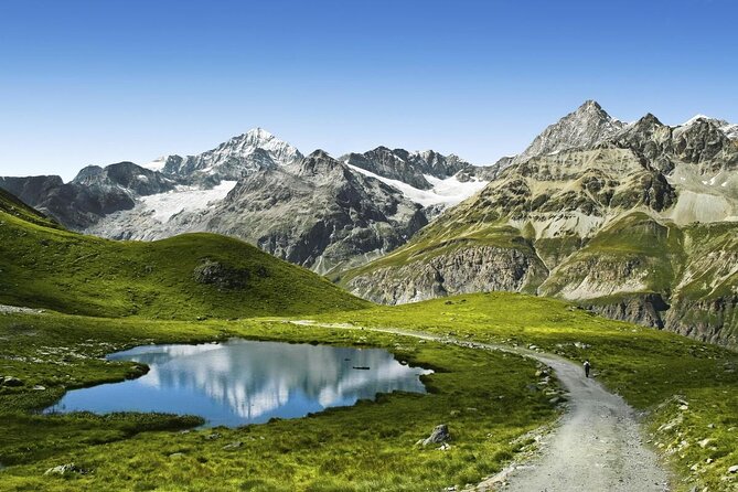Private tour to Bernina train & Lake Como. Hotel pick-up - Key points at a glance