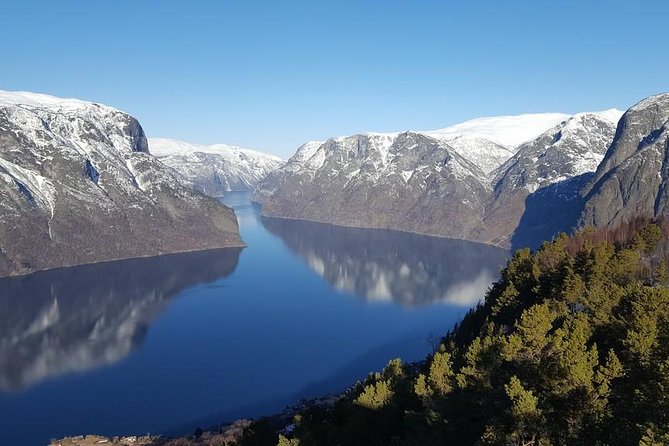 Private tour - Viking Village, Nærøyfjord Cruise and Flåm Railway - Aurlandsfjord leads you toward Flåm