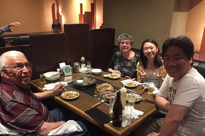 Private tour with Yasushi and Yoko - by car, train, on foot - Senso-ji and the traditional start in Asakusa