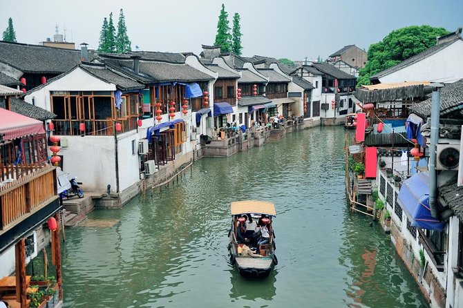 Private Tour:Zhujiajiao Water Town, Shanghai Tower & Maglev Train - Key points to know before booking