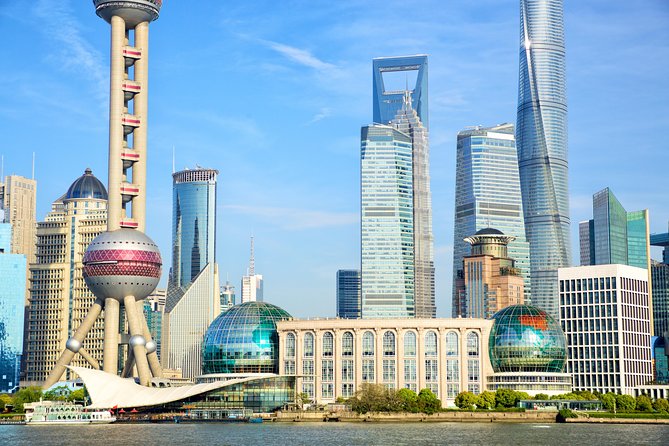 Private Tour:Zhujiajiao Water Town, Shanghai Tower & Maglev Train - Snacks that give Zhujiajiao a local flavor