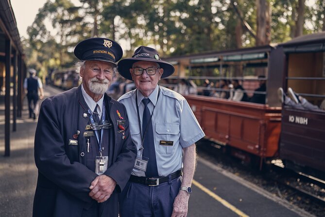 Puffing Billy Steam Train and Penguins Wildlife Tour - Lakeside Visitor Centre: a short pause after the train