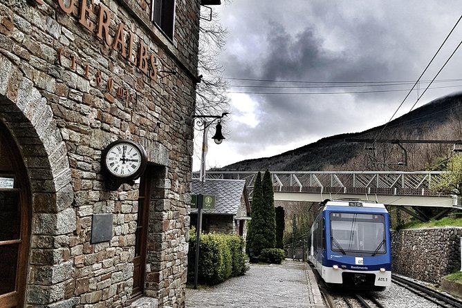 Pyrenees Mountain Train and Nature Walk - Starting the Camí Vell from Queralbs