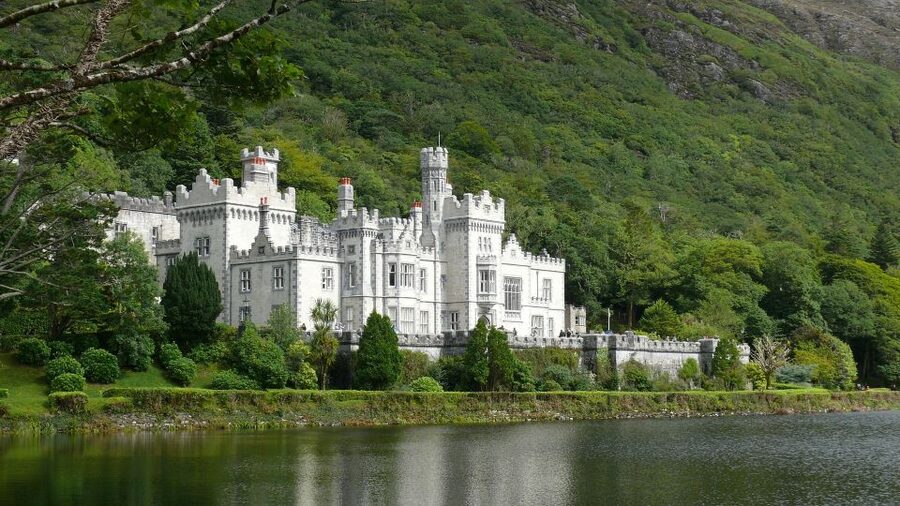 Rail Tour from Dublin: 2-Day West Coast Explorer - Galway Bay and an overnight in Galway City