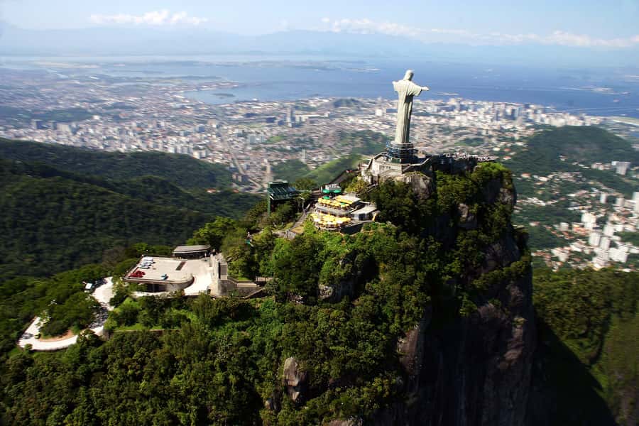 Rio: Maracanã Stadium & Christ the Redeemer by Rack Railway - Maracanã Stadium is a photo stop, not a stadium tour