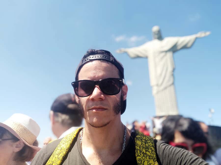 Rio: Maracanã Stadium & Christ the Redeemer by Rack Railway - Pickup and the reality of a four-hour schedule