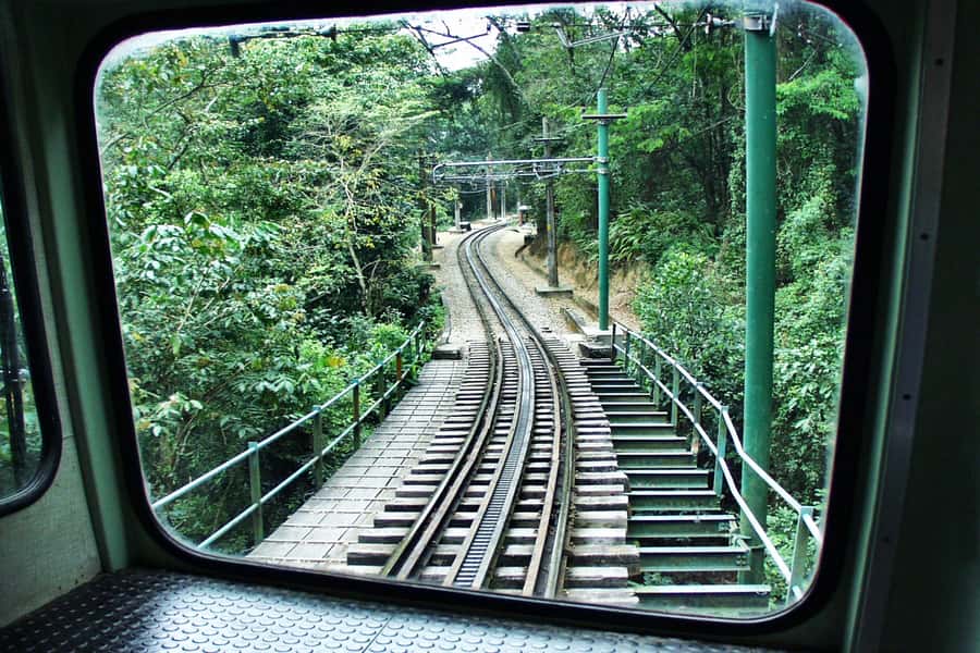 Rio: Maracanã Stadium & Christ the Redeemer by Rack Railway - What $89 buys you